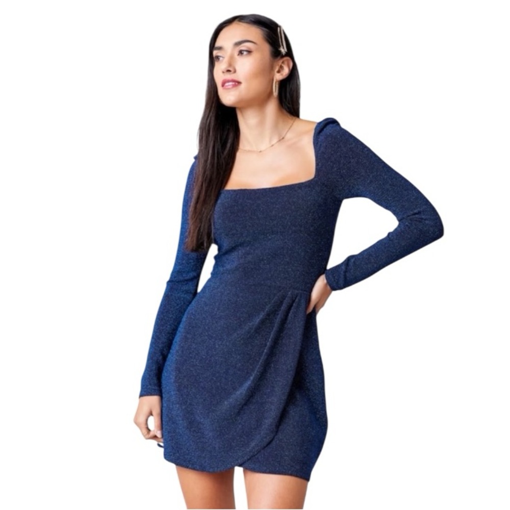 NWT Francesca’s Blue Gianna Shimmer Long Sleeve Mini Dress size women’s medium